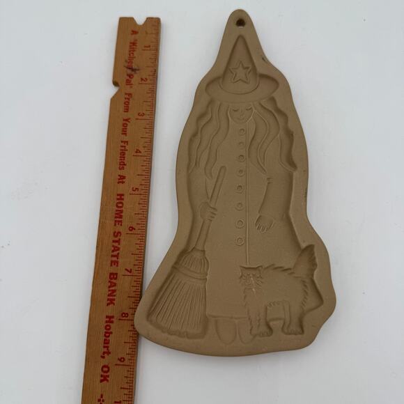 Vintage Cookie Mold Witch, Baking Mold, Brown Bag Cookie Art 1988 - Picture 3 of 7